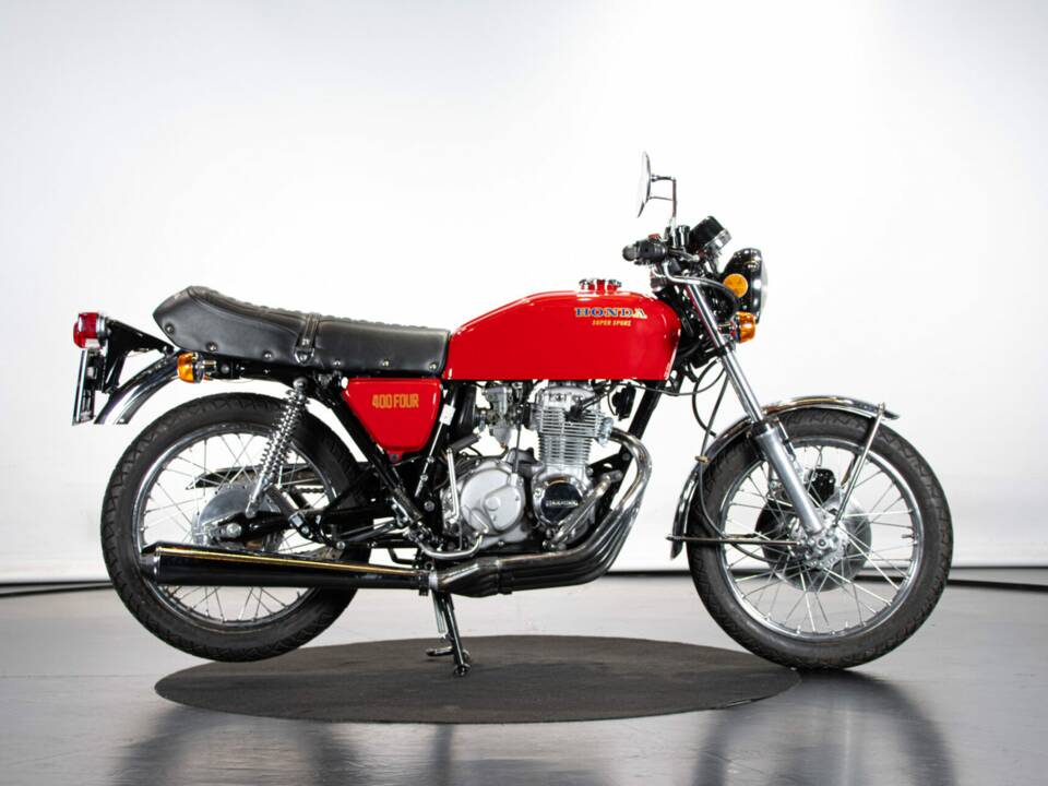 Imagen 5/50 de Honda CB 400 Four (1975)