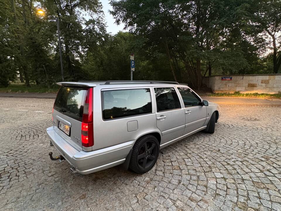 Bild 15/34 von Volvo V70 R AWD (1998)