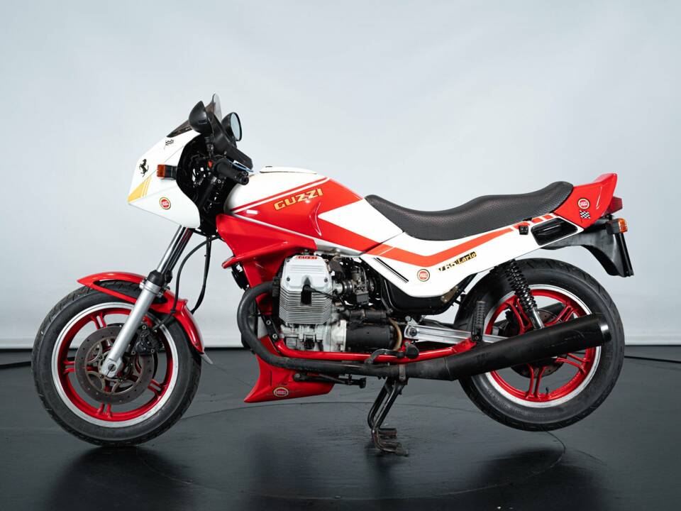 Image 1/33 of Moto Guzzi DUMMY (1990)