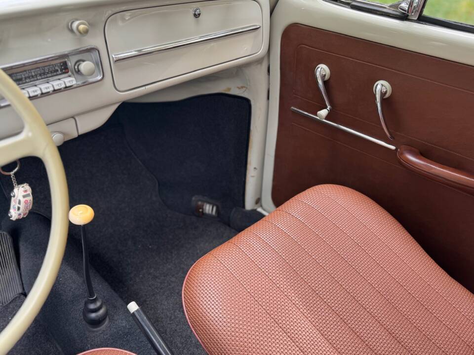 Afbeelding 19/27 van Volkswagen Käfer 1300 (1966)