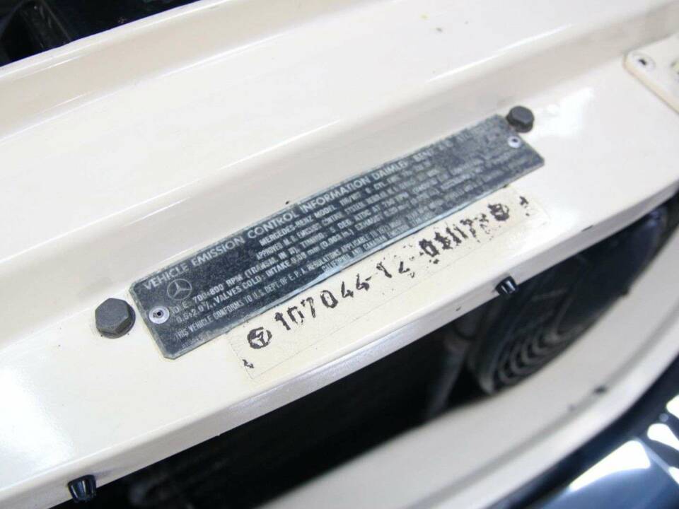 Image 38/50 de Mercedes-Benz 450 SL (1973)