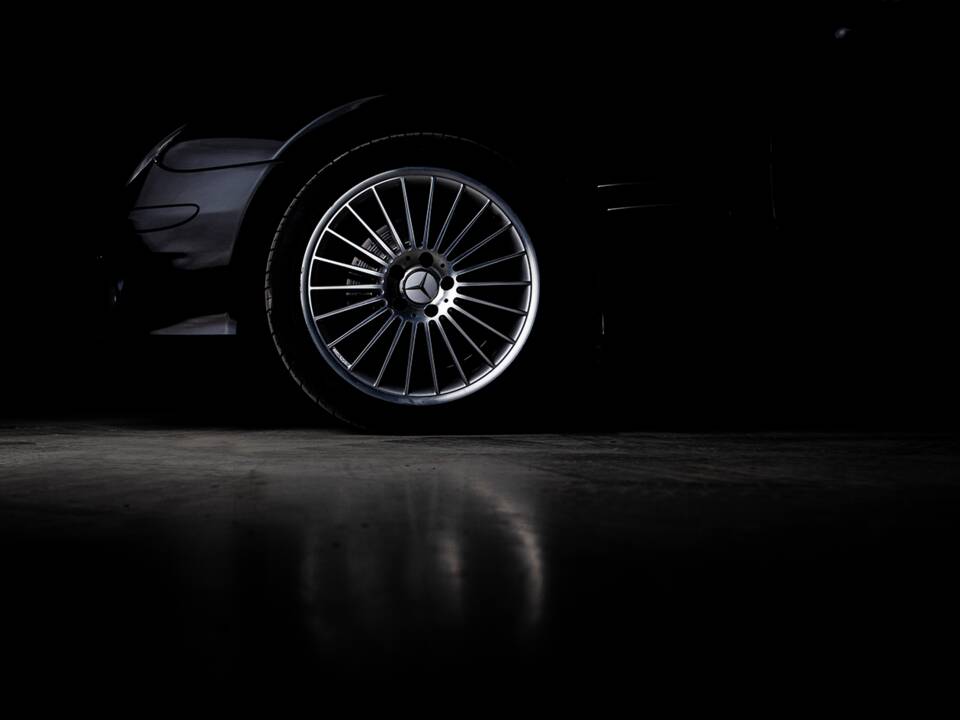 Image 34/36 of Mercedes-Benz SL 500 (2006)