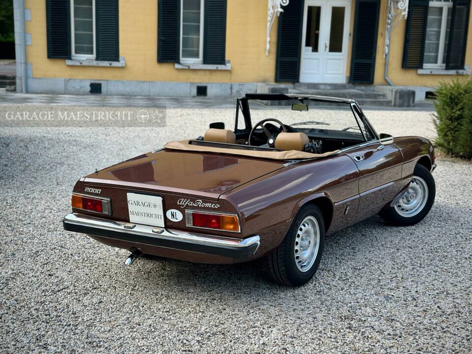 Image 5/100 of Alfa Romeo 2000 Spider Veloce (1980)
