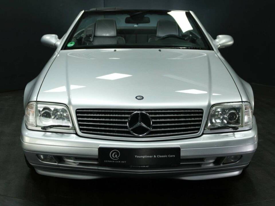 Image 9/49 of Mercedes-Benz SL 500 (2001)
