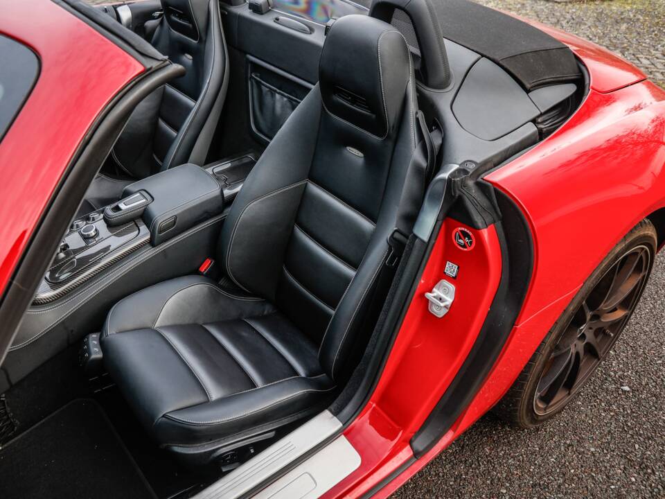 Image 29/40 of Mercedes-Benz SLS AMG Roadster (2011)