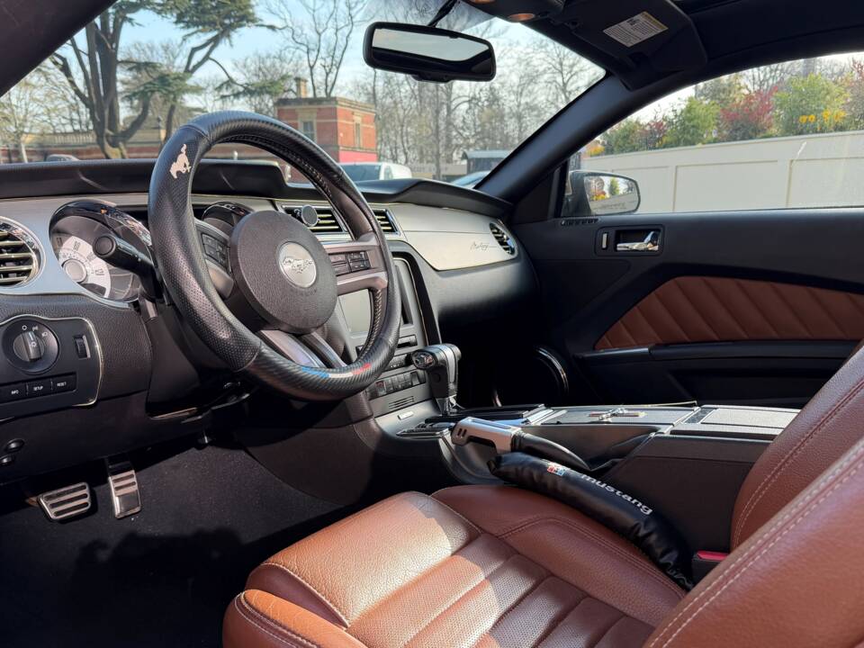 Bild 2/10 von Ford Mustang Shelby GT 500 (2009)