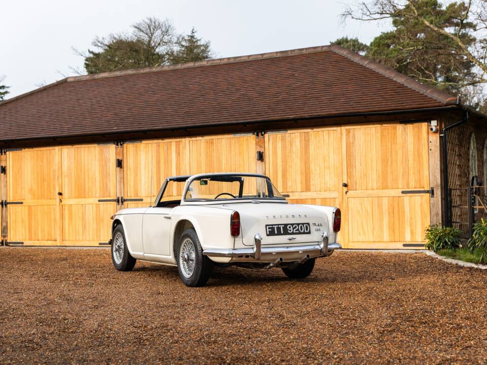 Image 46/50 of Triumph TR 4A (1966)