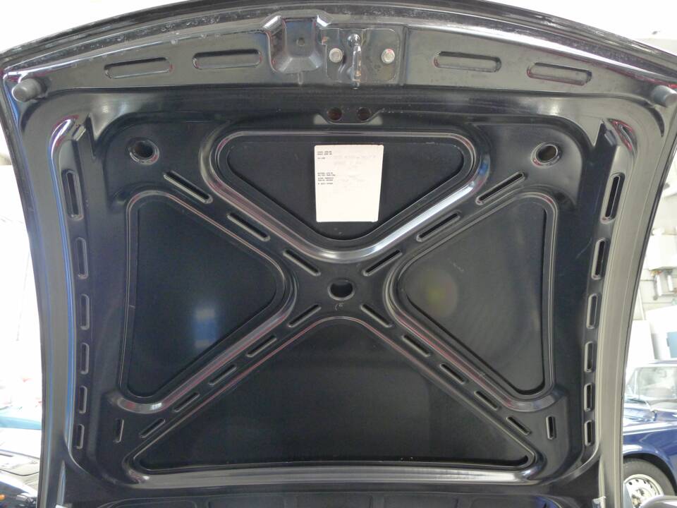 Image 13/41 of Porsche 911 Carrera 4S (2004)