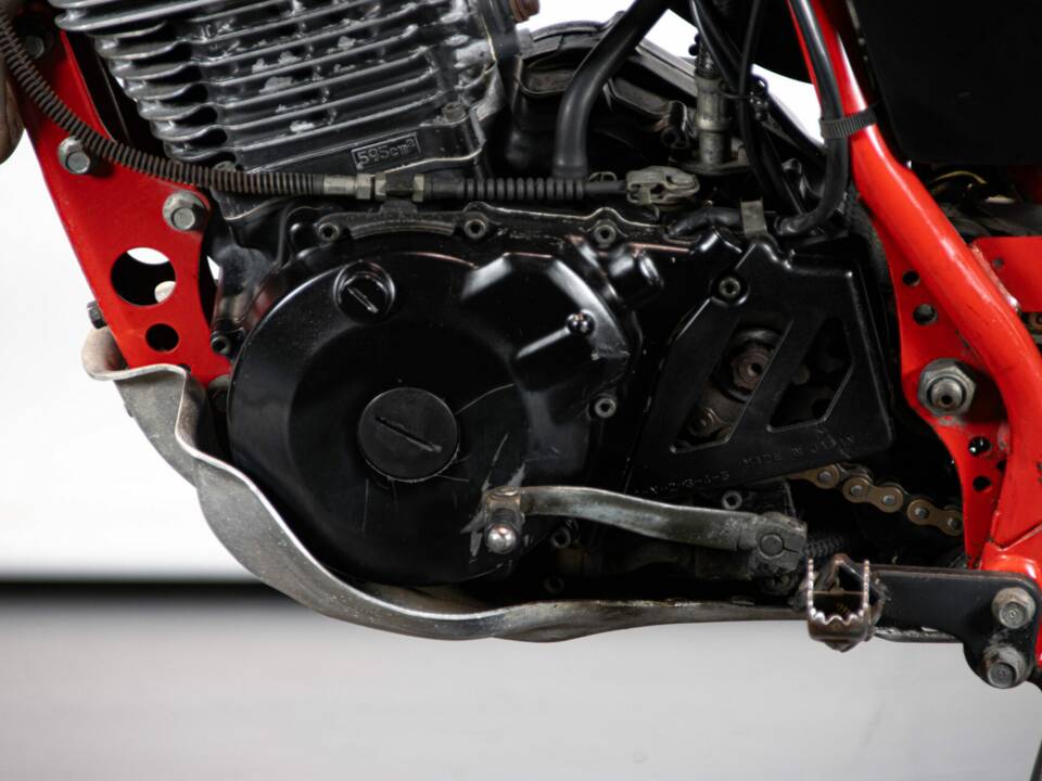Image 21/50 of Yamaha XT 600 E (1985)