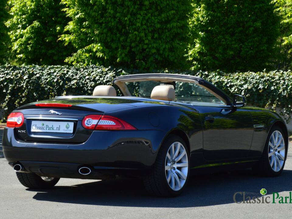 Image 17/50 de Jaguar XK (2012)