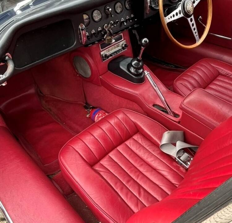 Immagine 26/52 di Jaguar Type E 4.2 (1965)
