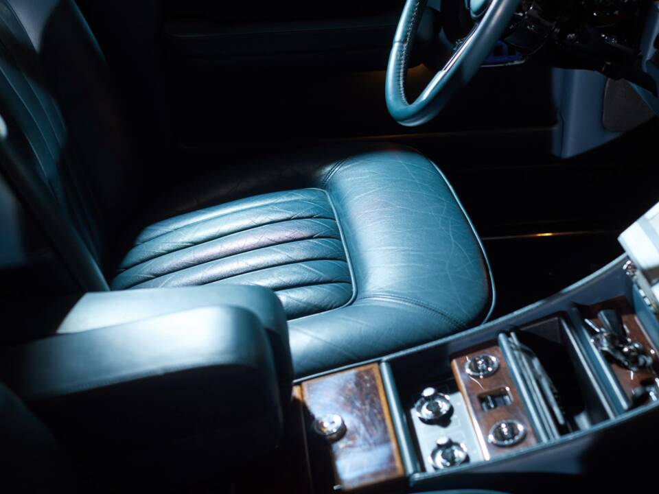 Bild 41/51 von Bentley Turbo R (1986)
