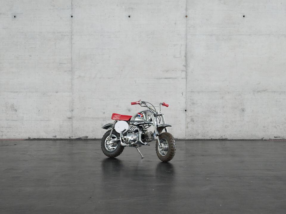 Immagine 2/30 di Honda Z 50 Monkey (1986)