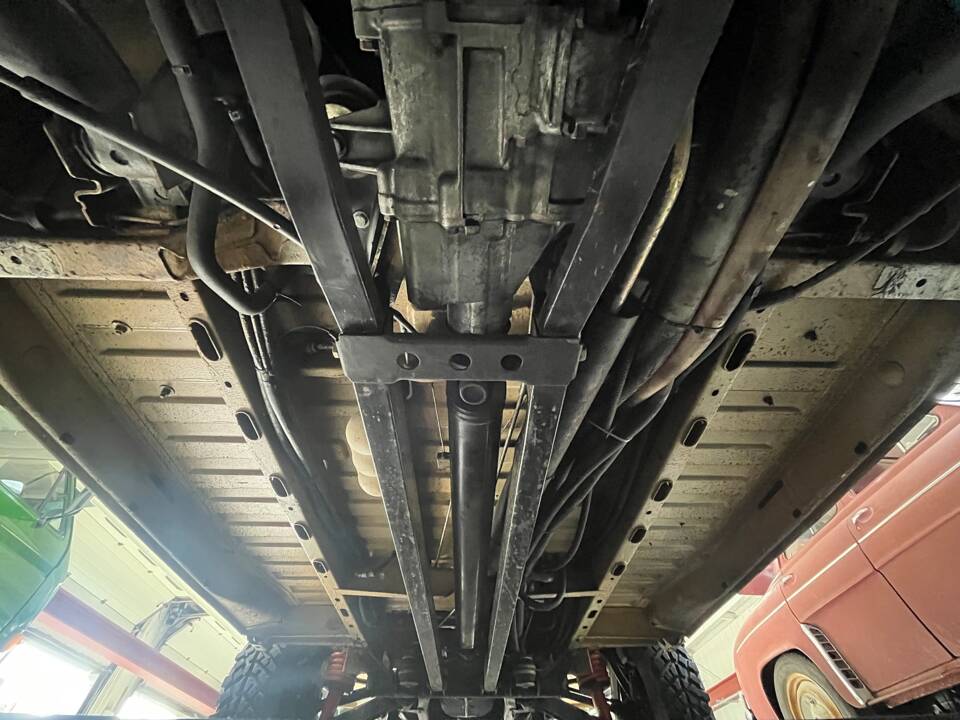 Bild 25/27 von Volkswagen T4 Kastenwagen 2.5 Syncro (1991)