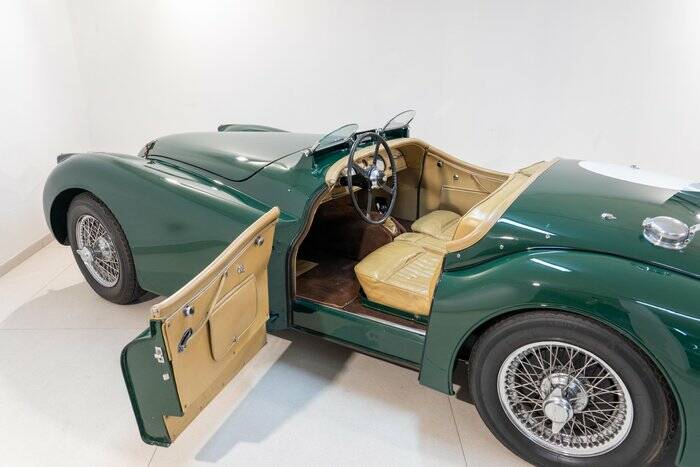 Immagine 7/7 di Jaguar XK 120 SE OTS (1953)