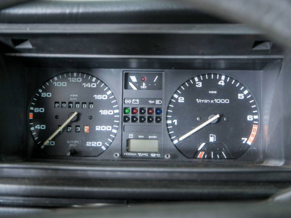 Immagine 19/46 di Volkswagen Jetta II 1.8 (1985)