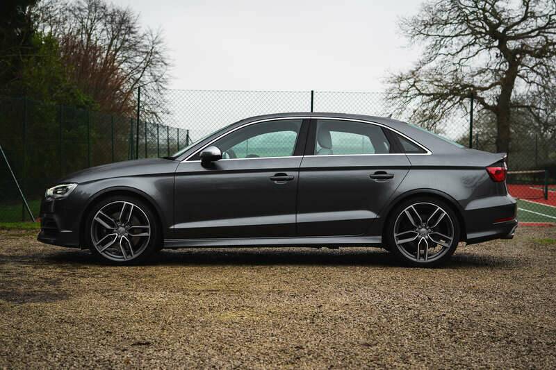 Immagine 11/29 di Audi S3 (2016)