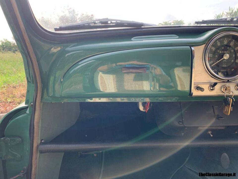Immagine 33/83 di Morris Minor 1000 Traveller (1969)