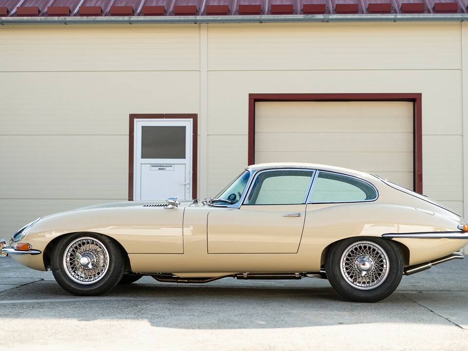 Bild 29/102 von Jaguar E-Type 4.2 (1966)