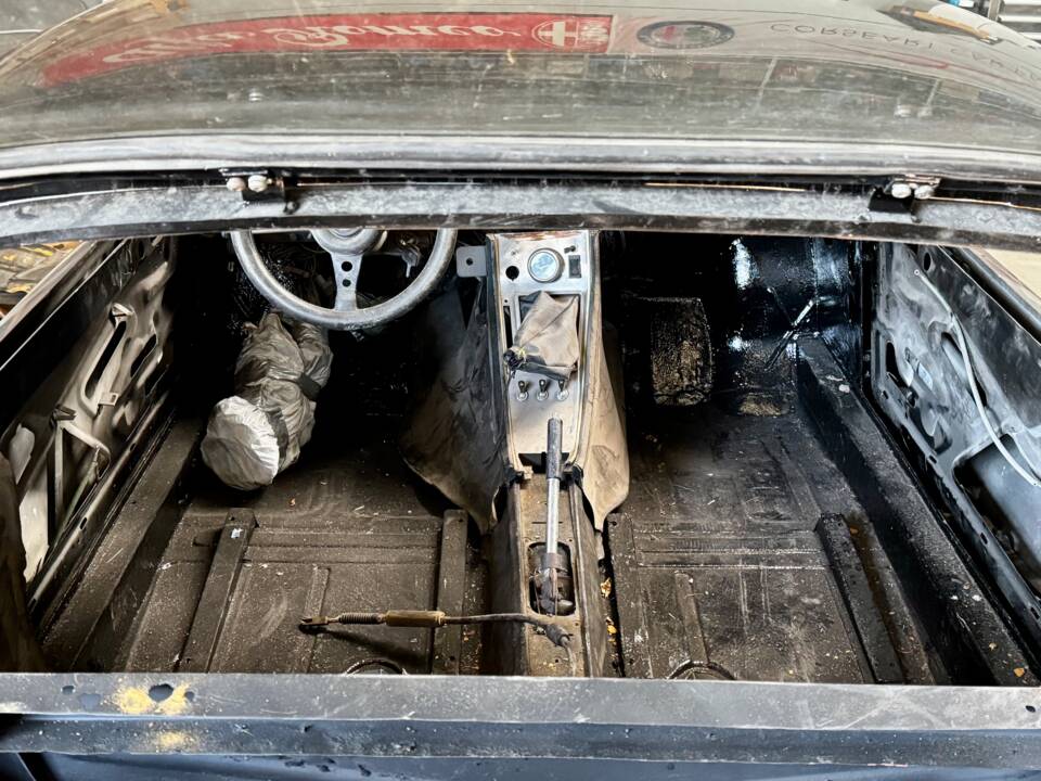 Image 7/14 of Alfa Romeo Junior Zagato GT 1300 (1971)