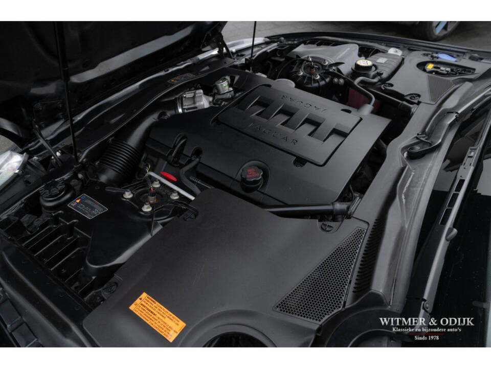 Image 35/37 of Jaguar XK 4.2 (2006)