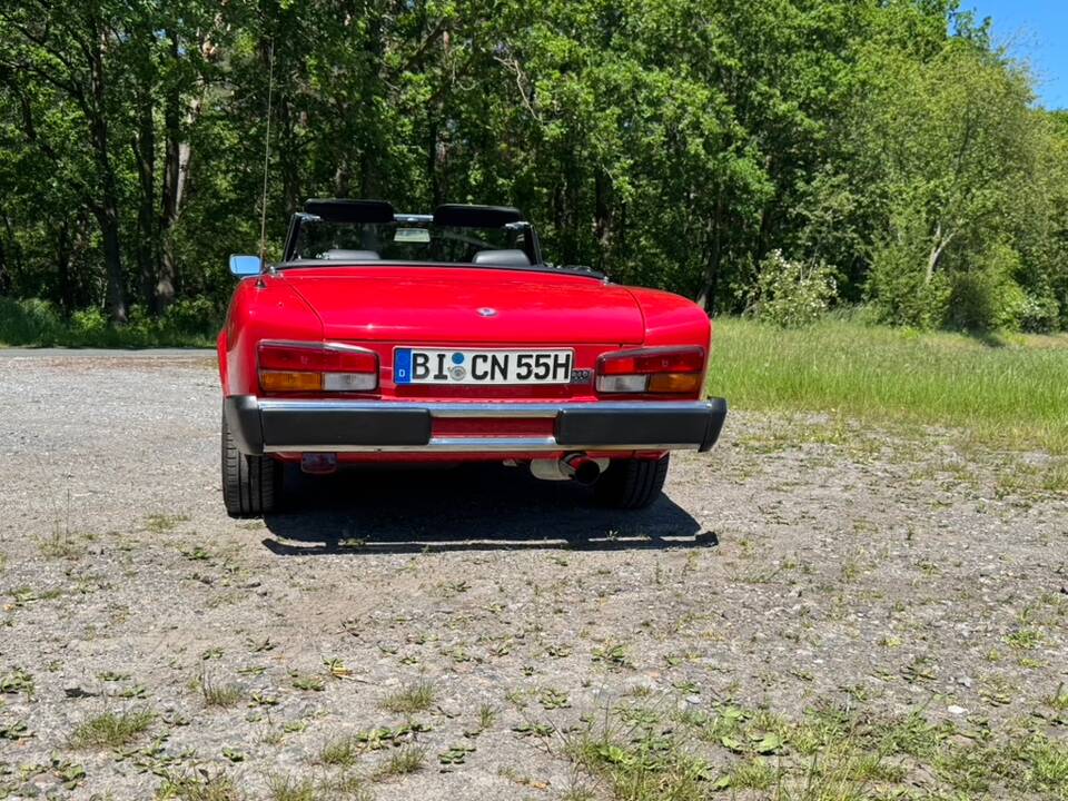 Afbeelding 6/100 van FIAT 124 Pininfarina Spidereuropa (1982)