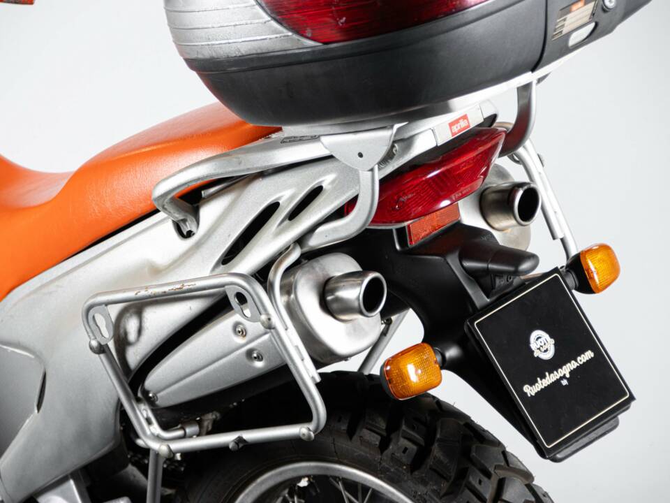 Bild 17/50 von Aprilia Pegaso 650 (1999)