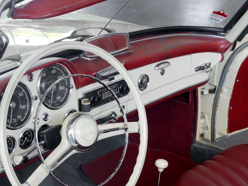 Image 18/50 de Mercedes-Benz 190 SL (1960)