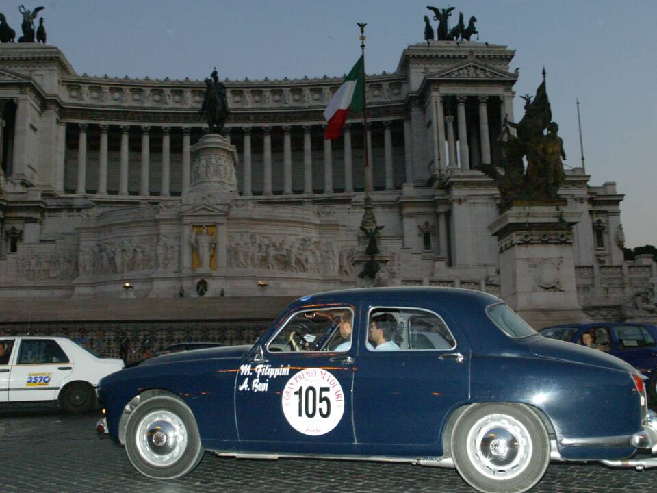 Afbeelding 3/20 van Alfa Romeo 1900 Super Berlina (1954)