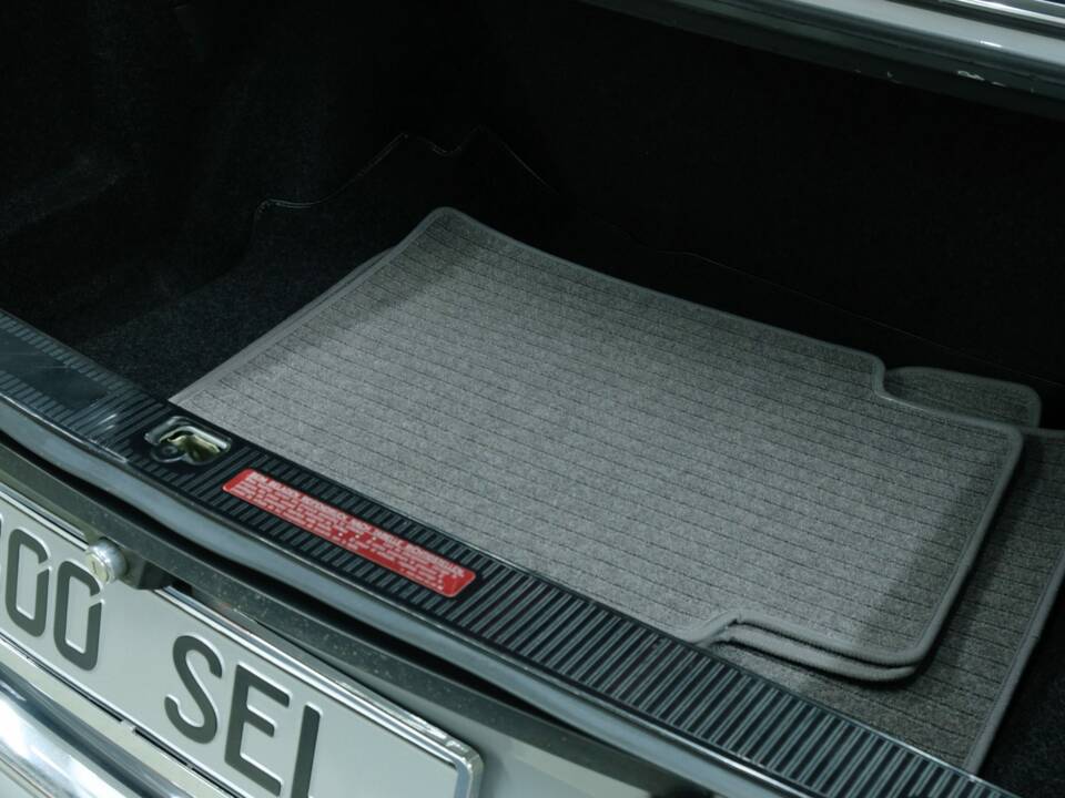 Bild 11/50 von Mercedes-Benz 300 SEL (1986)