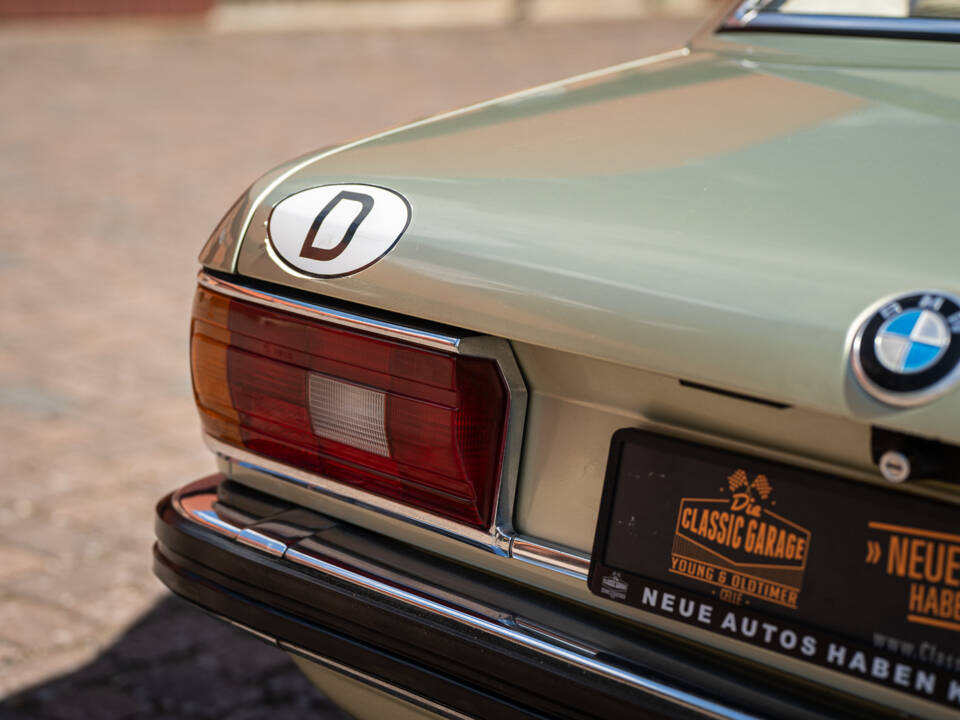 Image 15/46 of BMW 525 (1978)