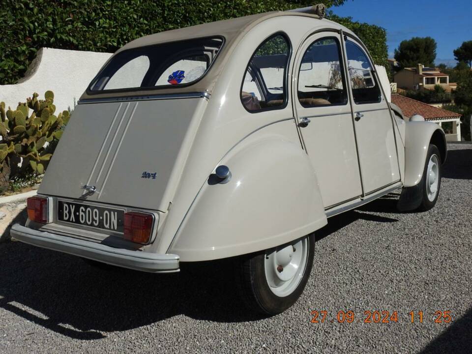 Image 4/11 of Citroën 2 CV 4 (1971)