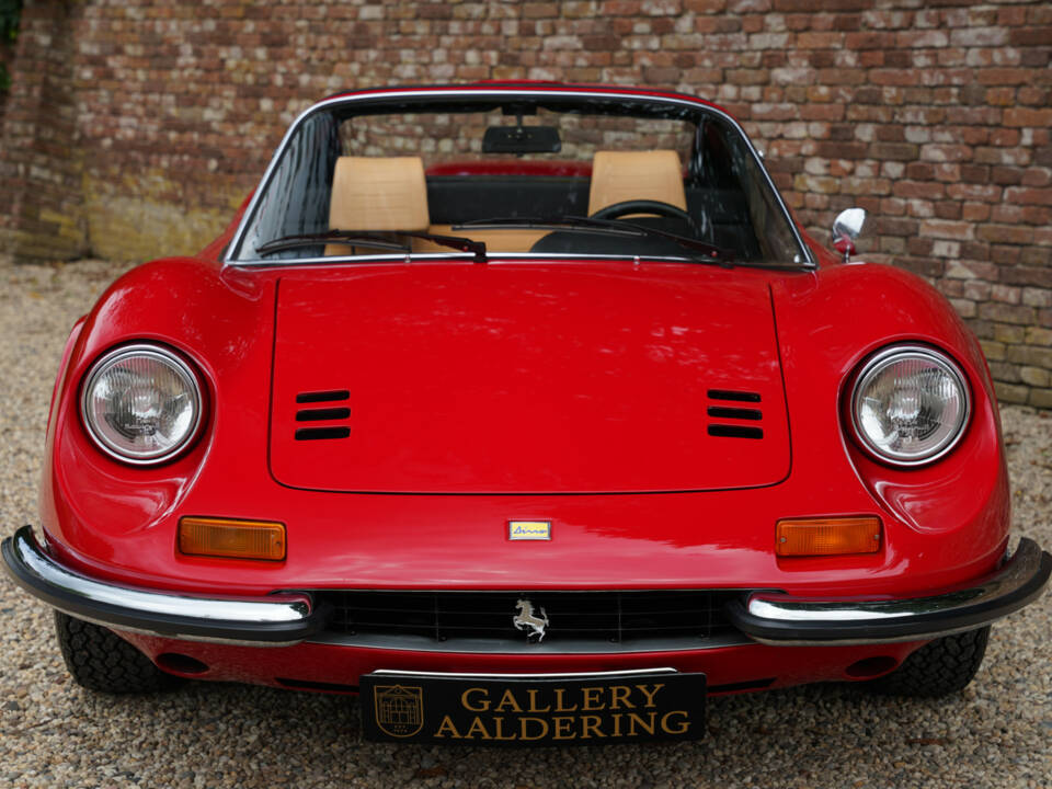 Immagine 5/50 di Ferrari Dino 246 GTS (1973)