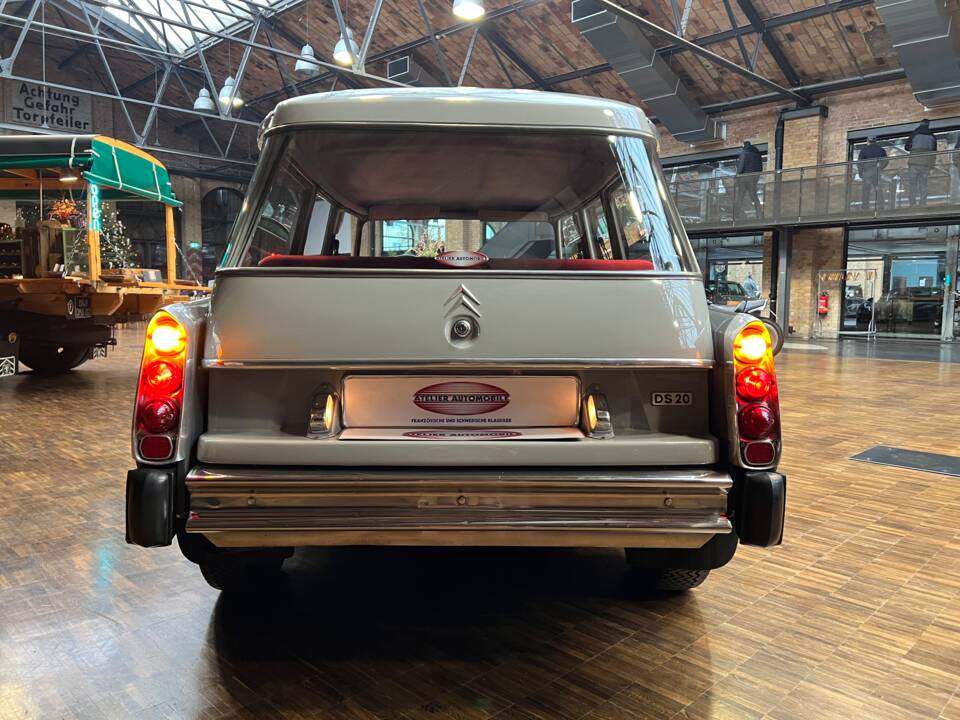 Image 7/30 of Citroën DS 20 Familiale (1970)