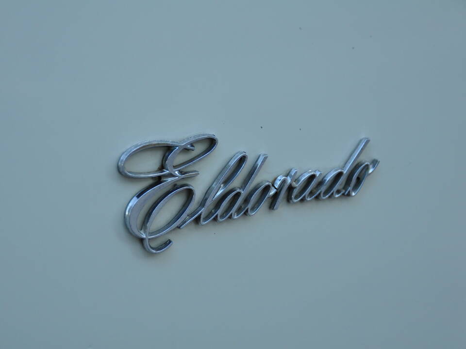 Image 22/75 of Cadillac Fleetwood Eldorado Convertible (1975)