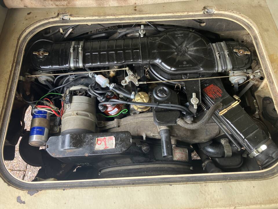Image 11/34 of Volkswagen 1600 (1972)