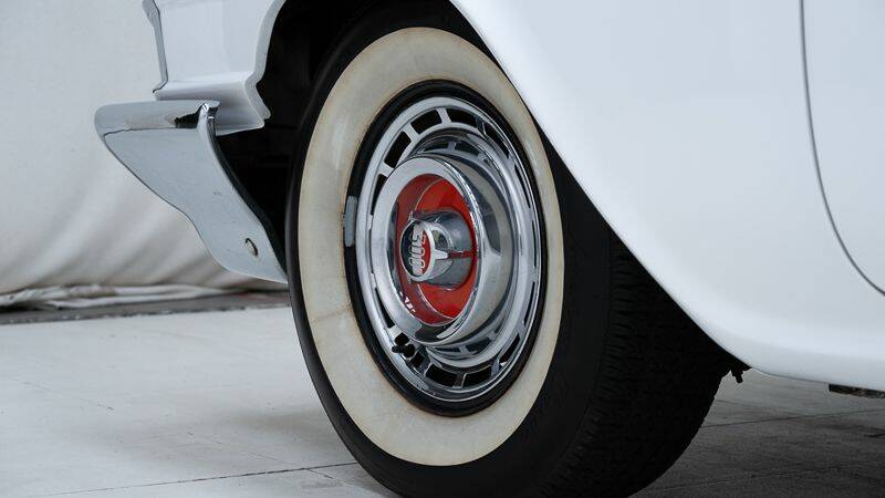 Image 9/15 of Chrysler 300 G (1961)