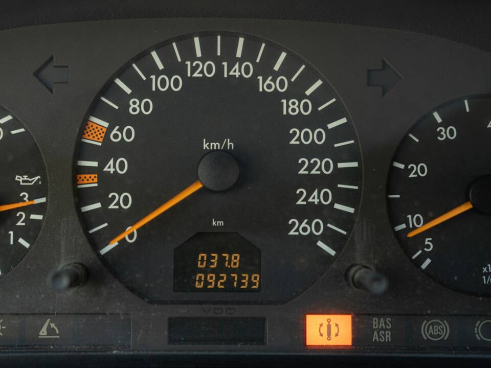 Bild 38/50 von Mercedes-Benz SL 320 (1997)