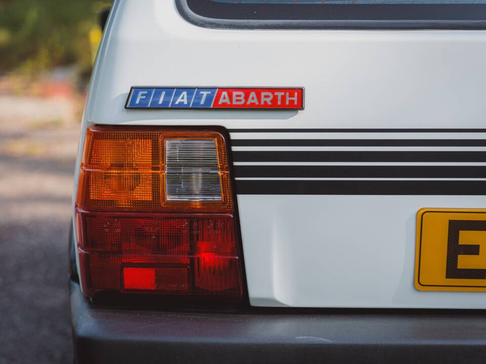 Image 21/42 of FIAT Uno Turbo i.e. (1987)