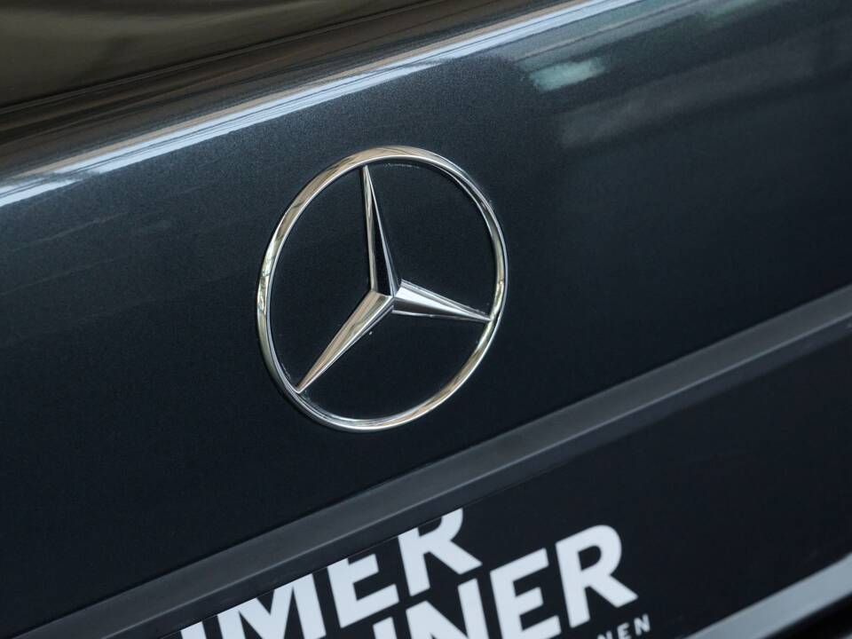 Bild 21/50 von Mercedes-Benz 300 CE (1991)