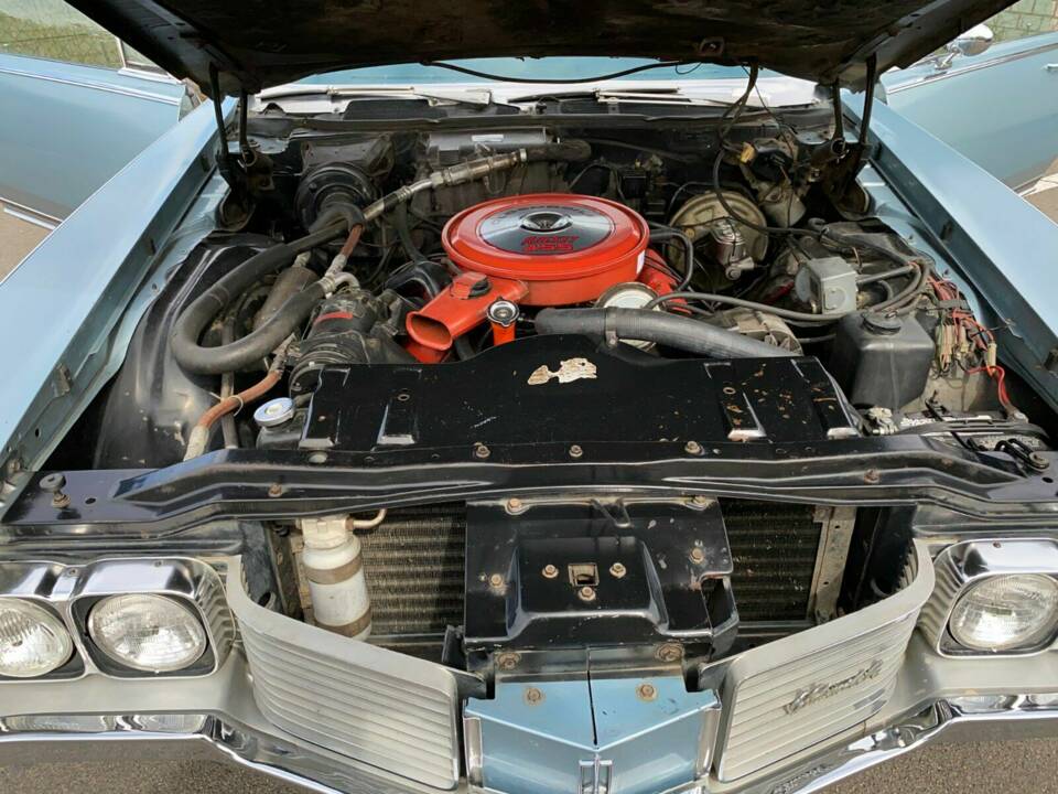 Bild 6/13 von Oldsmobile Delta 88 Holiday Hardtop (1968)