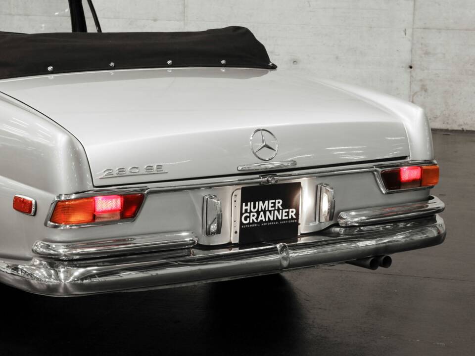 Image 13/48 of Mercedes-Benz 280 SE (1969)