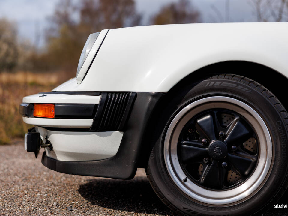 Image 20/46 of Porsche 911 Turbo 3.3 (1980)