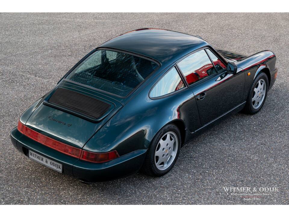 Image 11/42 of Porsche 911 Carrera 4 (1990)