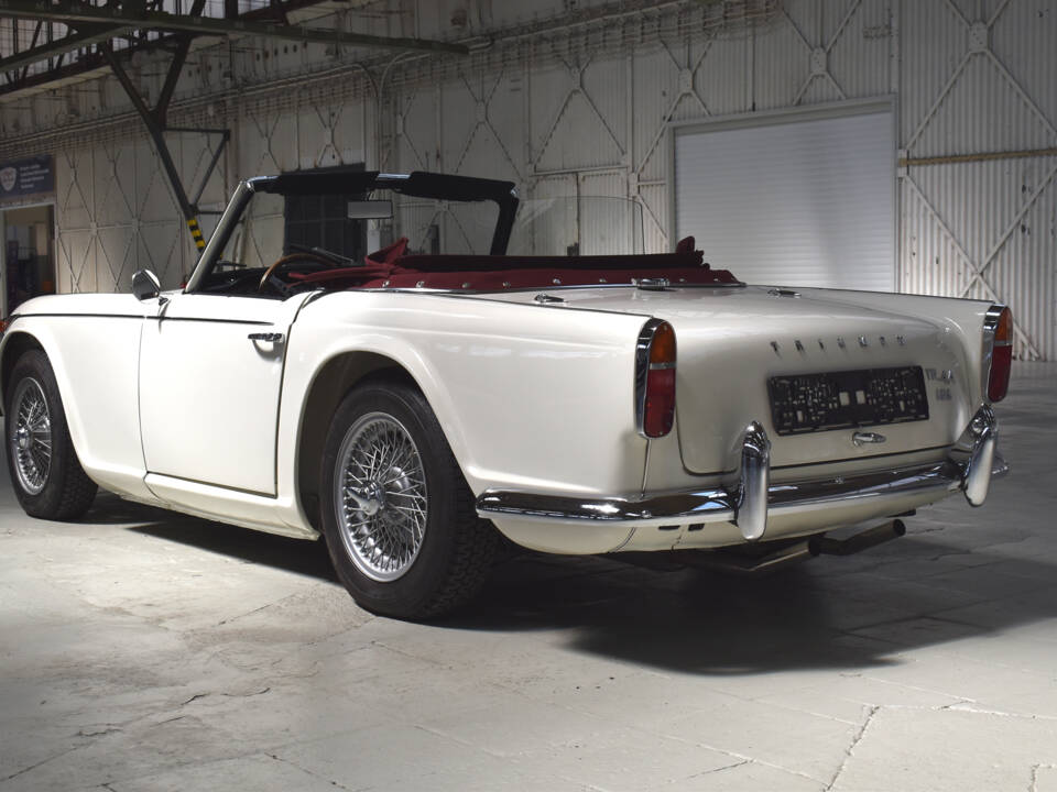 Bild 5/41 von Triumph TR 4A IRS (1965)