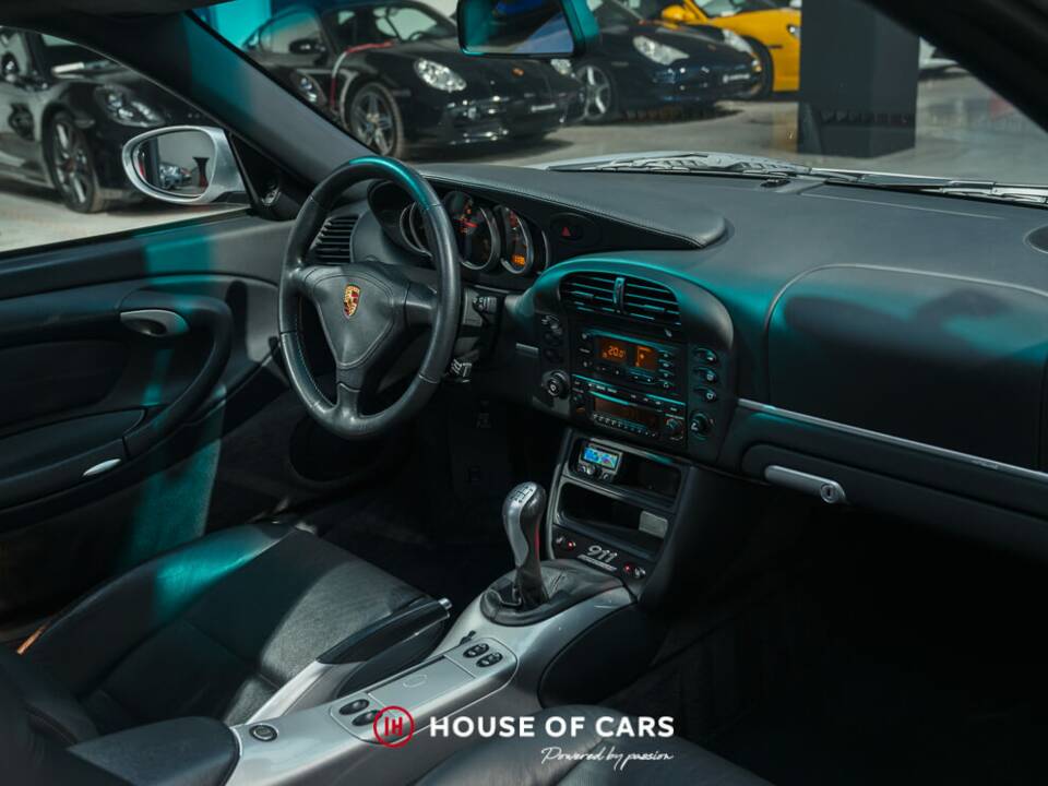 Imagen 17/24 de Porsche 911 Carrera "40 Jahre 911" (2003)