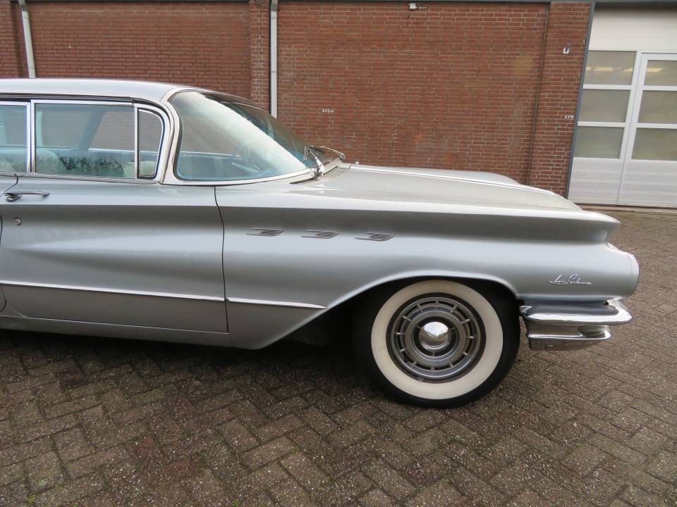 Image 4/28 of Buick Le Sabre (1960)