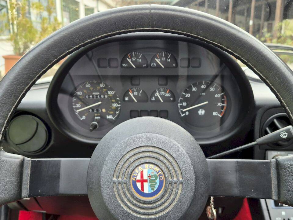 Afbeelding 24/70 van Alfa Romeo 2.0 Spider QV (1987)