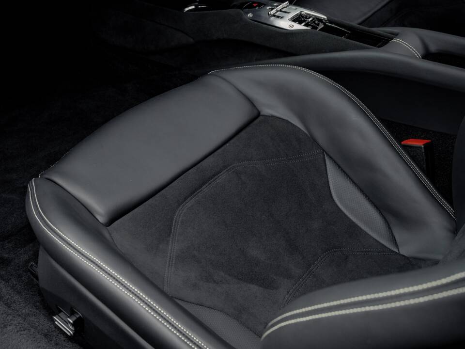 Imagen 63/79 de Ferrari 296 GTB (2022)