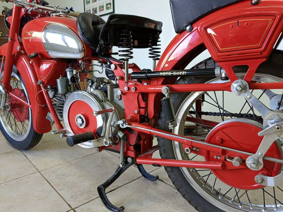 Imagen 19/39 de Moto Guzzi Falcone Sport (1954)